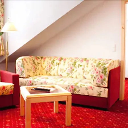 Elbhotel 3*