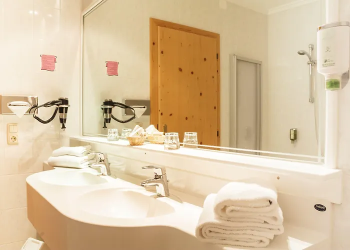 Elbhotel מלון 3*